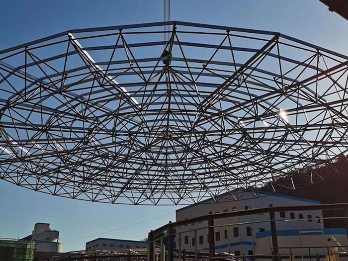 银川螺栓球网架工程施工现场