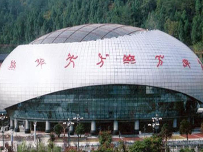 银川体育中心球形网架加工安装